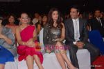 Sonakshi Sinha, Akshay Kumar, Twinkle Khanna at Stardust Awards 2011 in Mumbai on 6th Feb 2011 (68).JPG